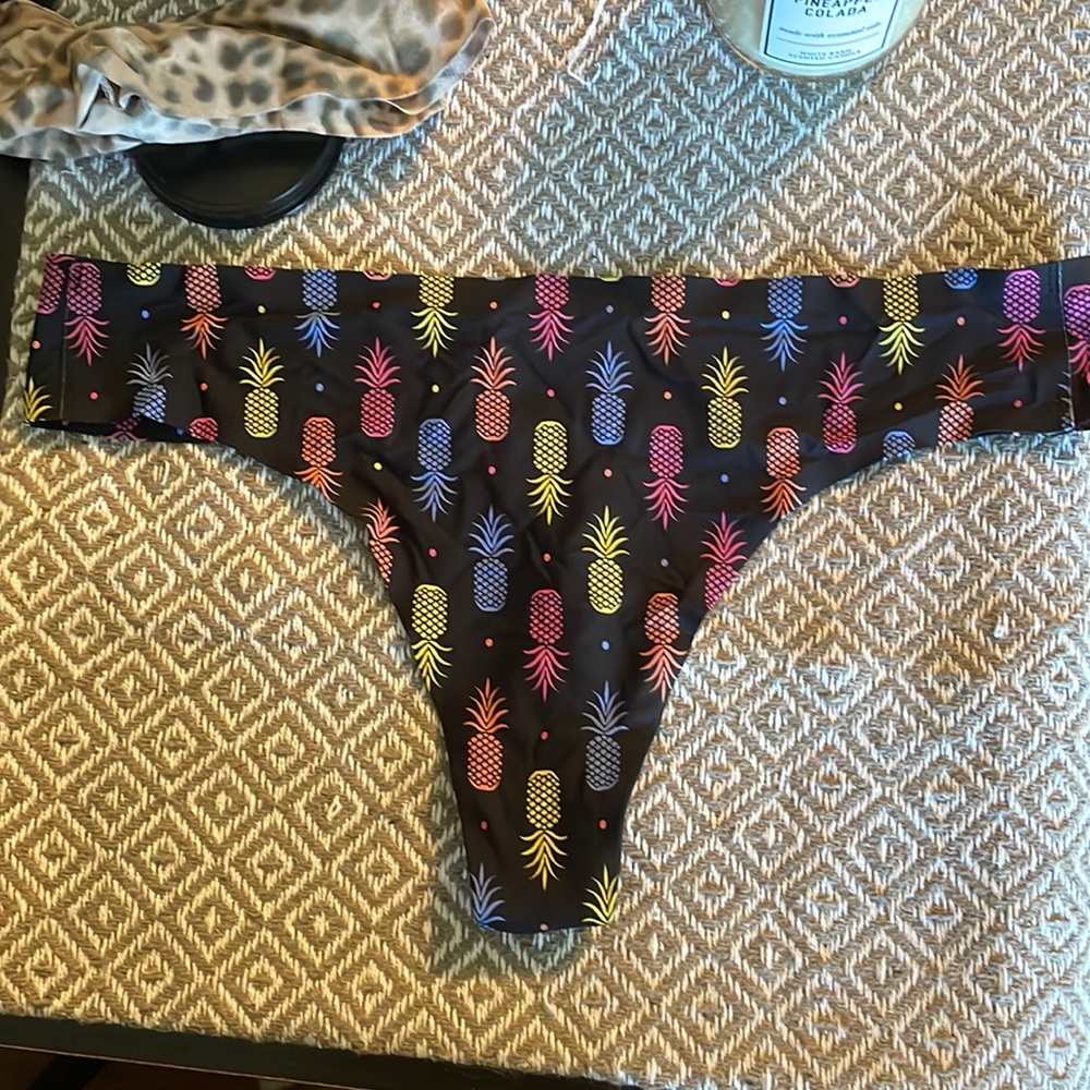SO Brand Seamless thong
